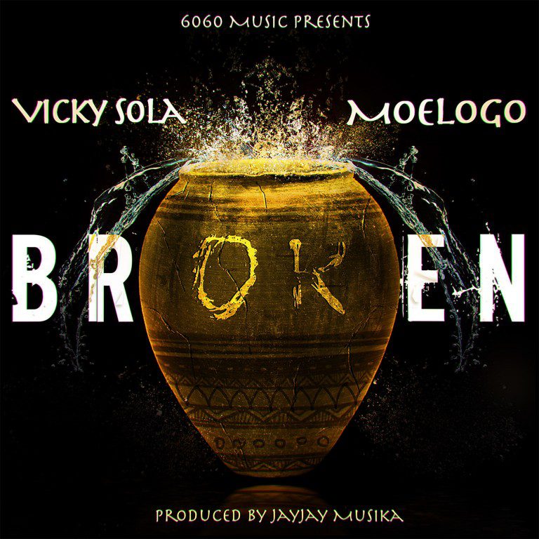 Vicky Sola x Moelogo