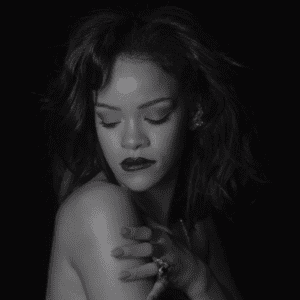 Rihanna “Kiss It Better” Video