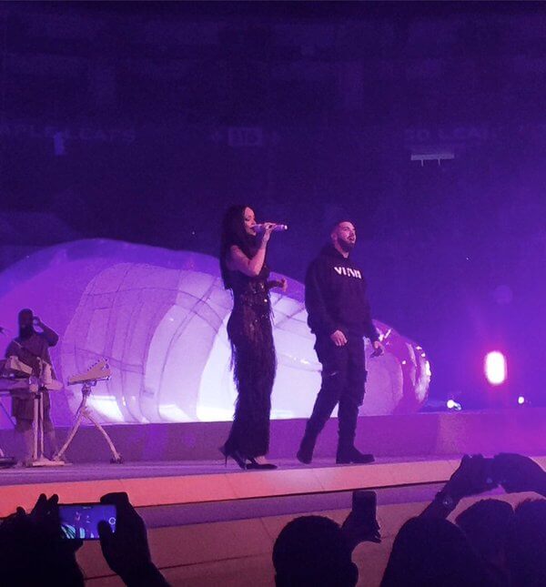 Rihanna & Drake Perform “Work” at ‘ANTI World Tour’ In Toronto