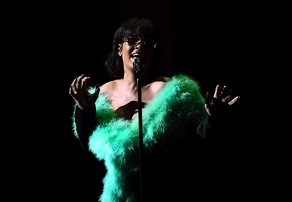 2016 BBMAs Performances: Rihanna, Justin Bieber, Ariana Grande & More