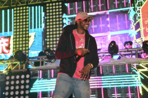Statik Selektah & 2 Chainz “Smoke Break”