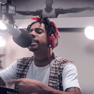 Vic Mensa Sends Shots On LA Leakers Freestyle