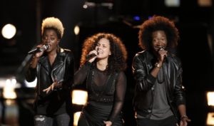 Alicia Keys Performs “Blended Family” & “Holy War” on ‘The Voice’
