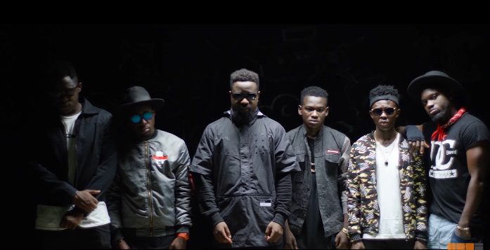 Sarkodie f. TeePhlow, Medikal, Strongman, Koo Ntakra, Donzy & Pappy Kojo “Trumpet” Video