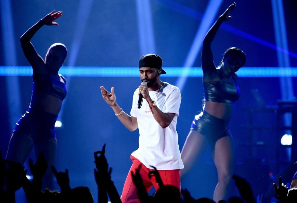 Watch Big Sean Perform “Bounce Back” & “Moves” at the 2017 iHeartRadio Awards