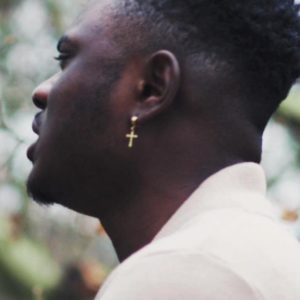 Moelogo “Shine Your Light” Video