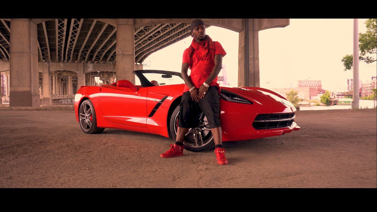RADAR: YoungBlaze “Never chase” Video