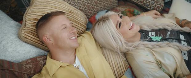 Macklemore Feat. Kesha “Good Ol Days” Video