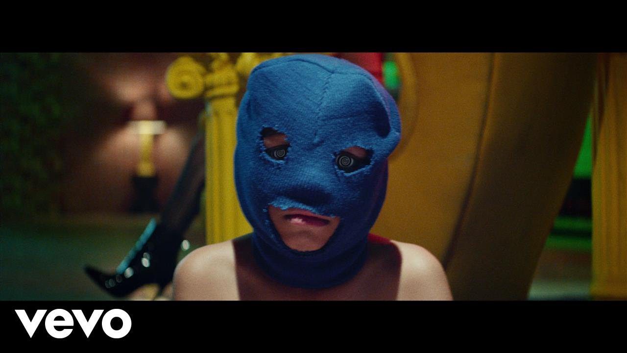 Dave East Feat. Wiz Khalifa “Phone Jumpin”