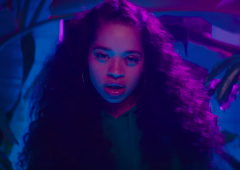 ella mai trip amazon