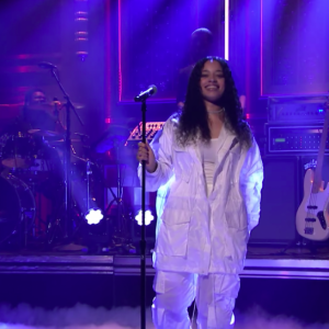 Ella Mai Performs “Trip” on ‘The Tonight Show’