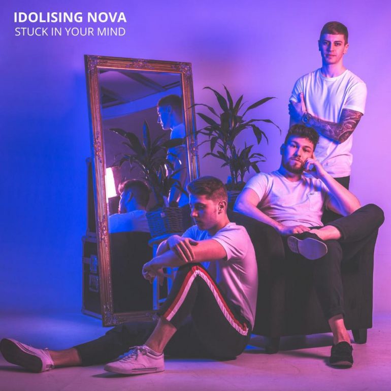 idolising nova