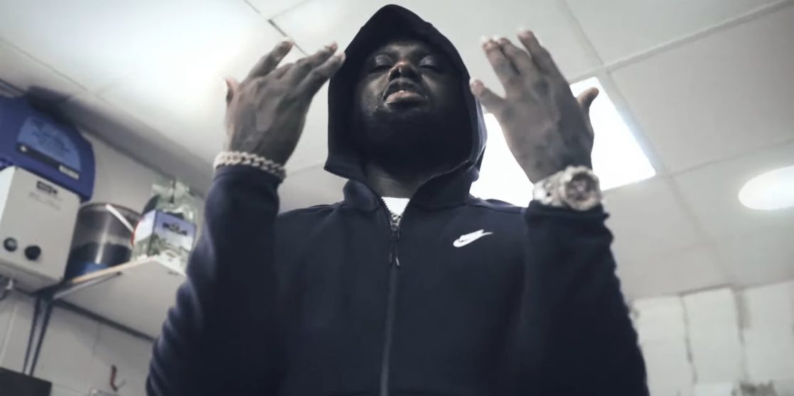Sykes-Beats-ft.-OFB-Dezzie-Headie-One-Chop-It-Music-Video