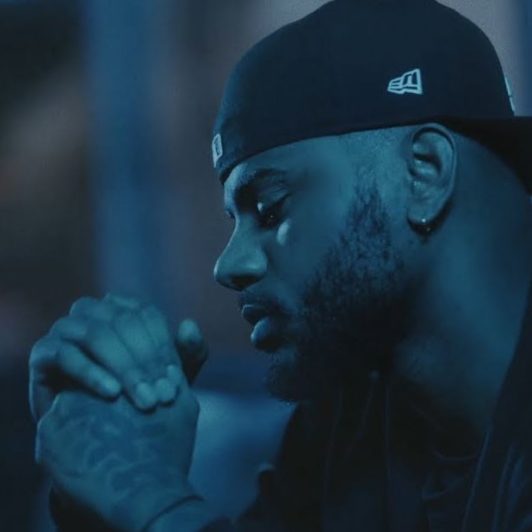 Bryson Tiller inhale