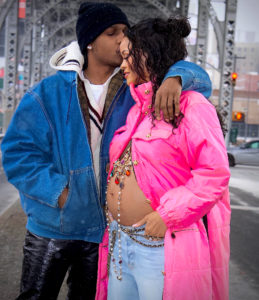 Rihanna Pregnant