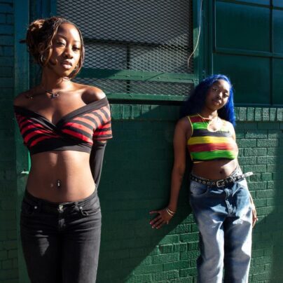 DEELA & VAYDA Team Up for Fiery New Anthem “HEATER”