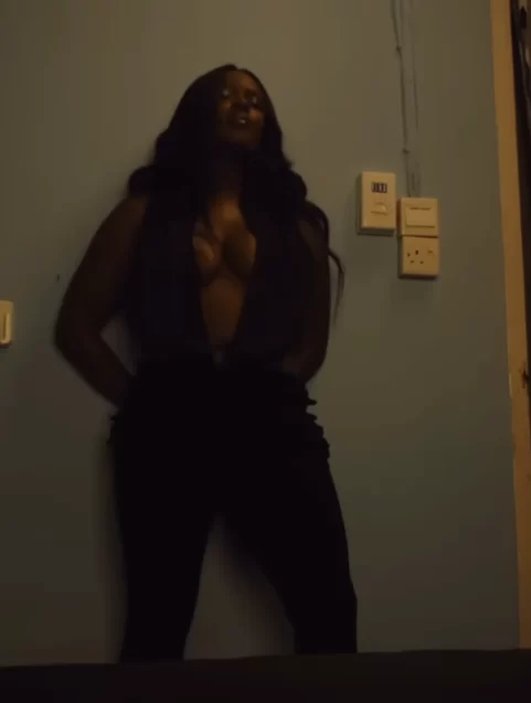 Amaarae Unveils Sleek New Single & Visual “Girlie Pop”
